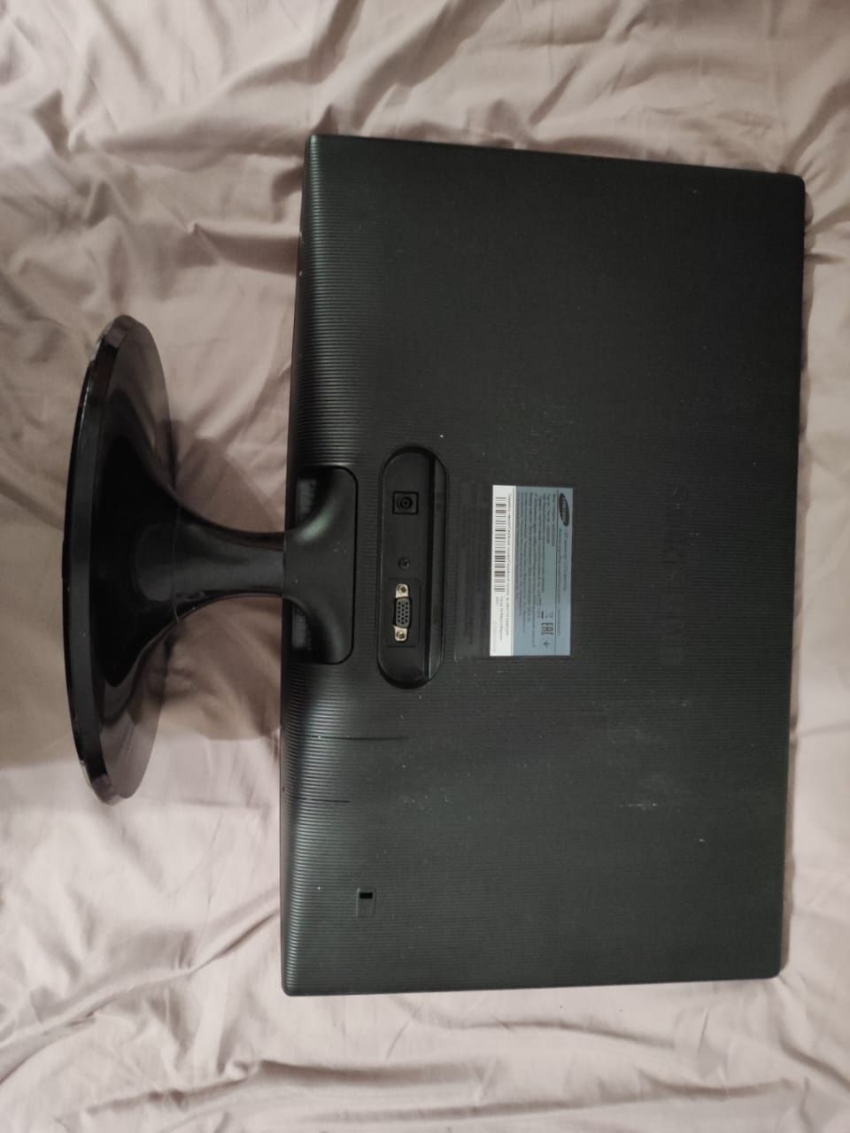 Монитор Самсунг S20D300NH