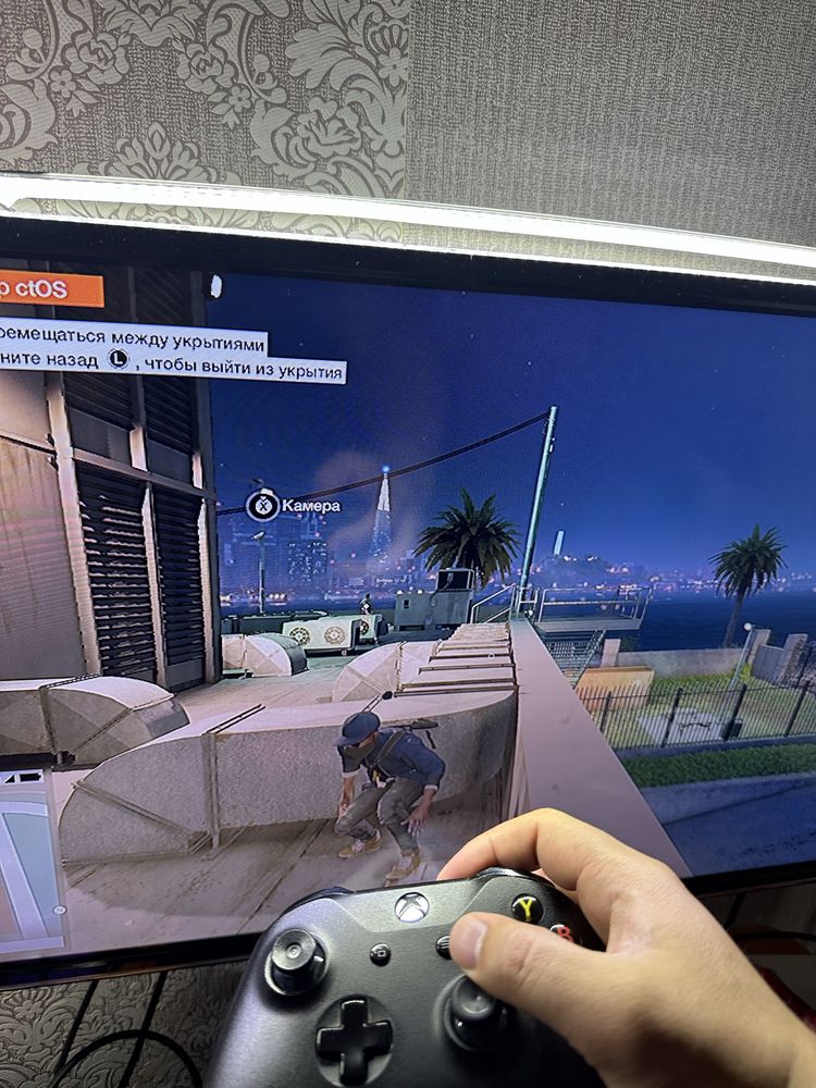 Xbox One X 1TB+17 игр +2  джойстика