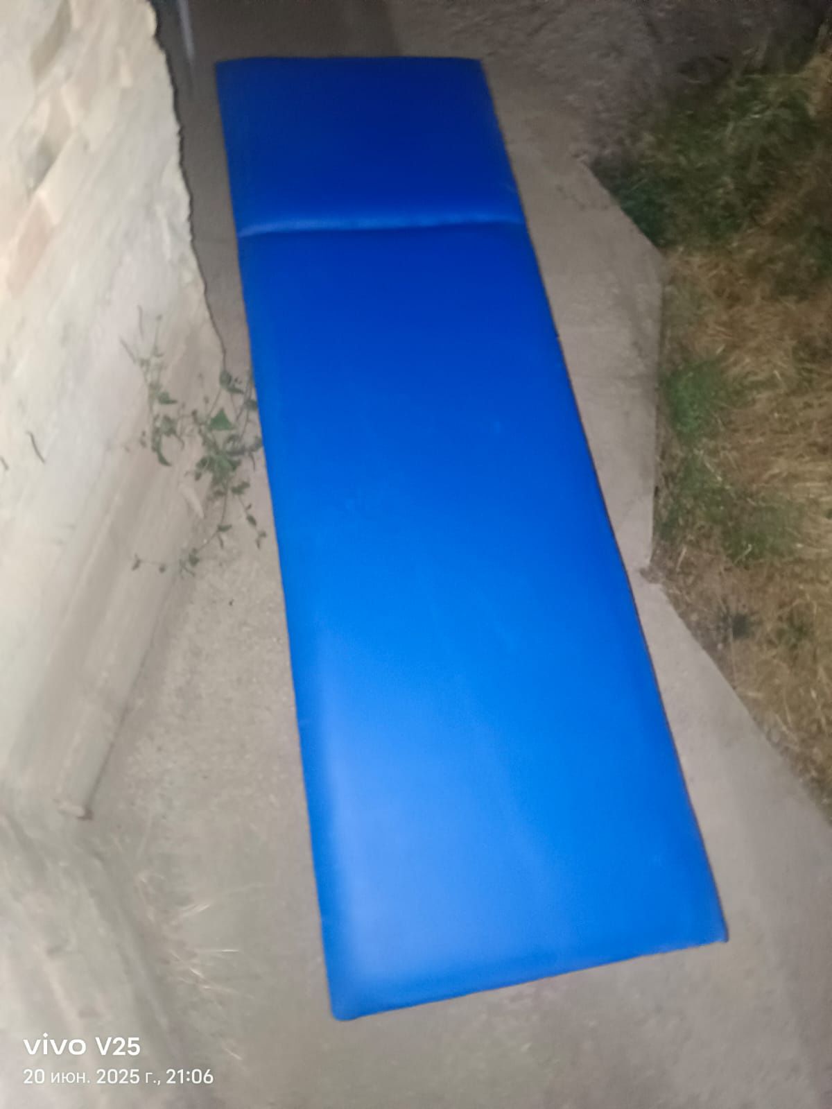 Кушетки разные виды есть