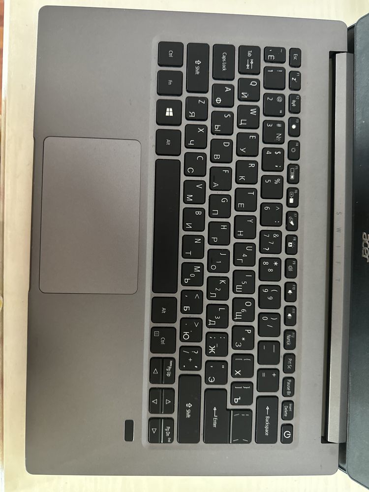 Срочно продаю. Acer. Ultra Book. Core I 7 / 2020 года