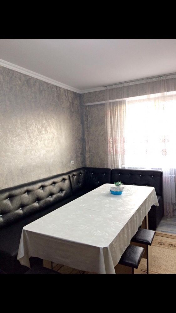 Квартира на ночь в Аксай -1, Толе би Момышулы