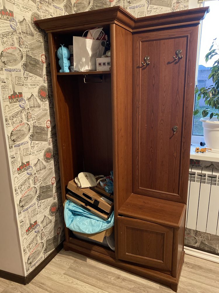 Продам прихожку в хорошем состояни