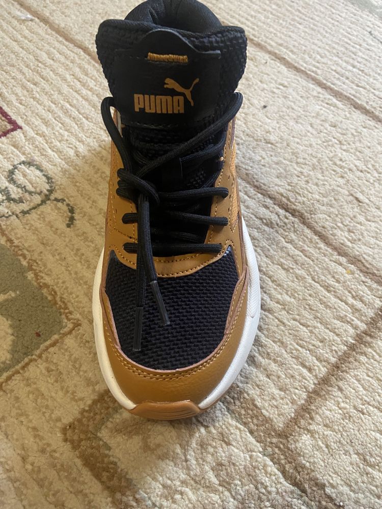 Продам спортивные ботинки Puma.