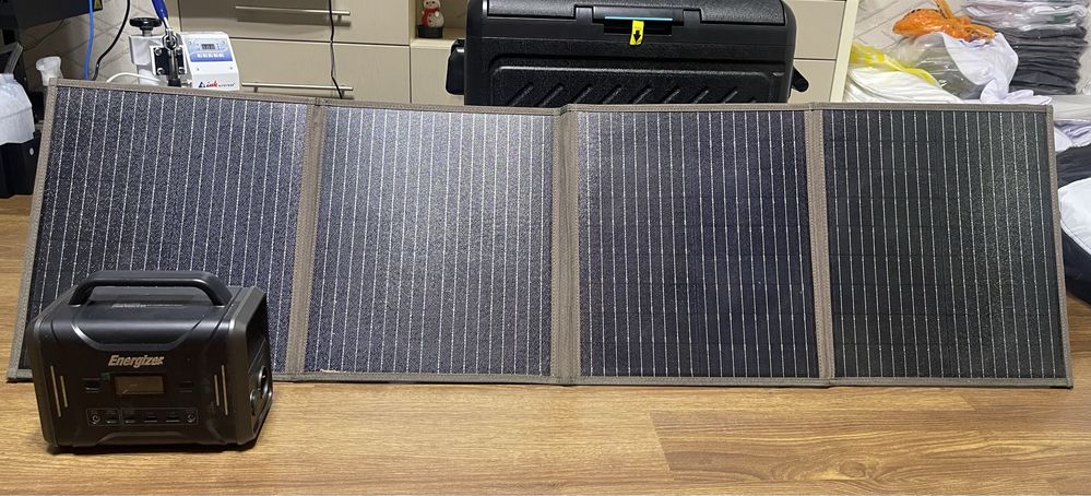 Зарядная станция Energizer PPS320 + солнечная панель PWS110