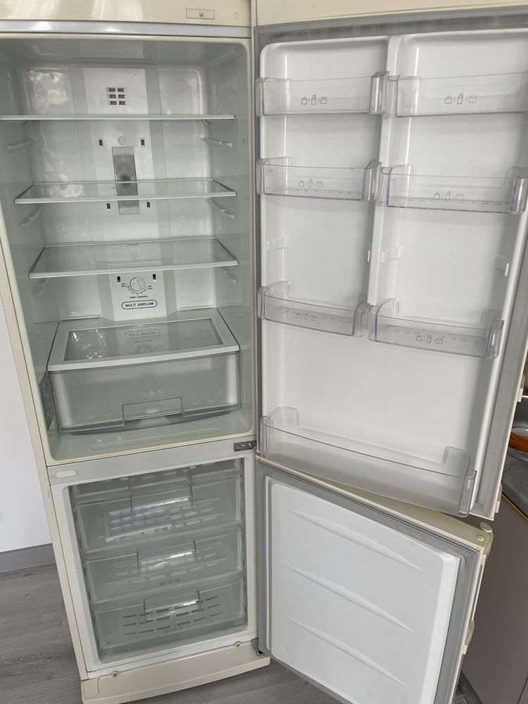 Продам холодильник LG, no frost.