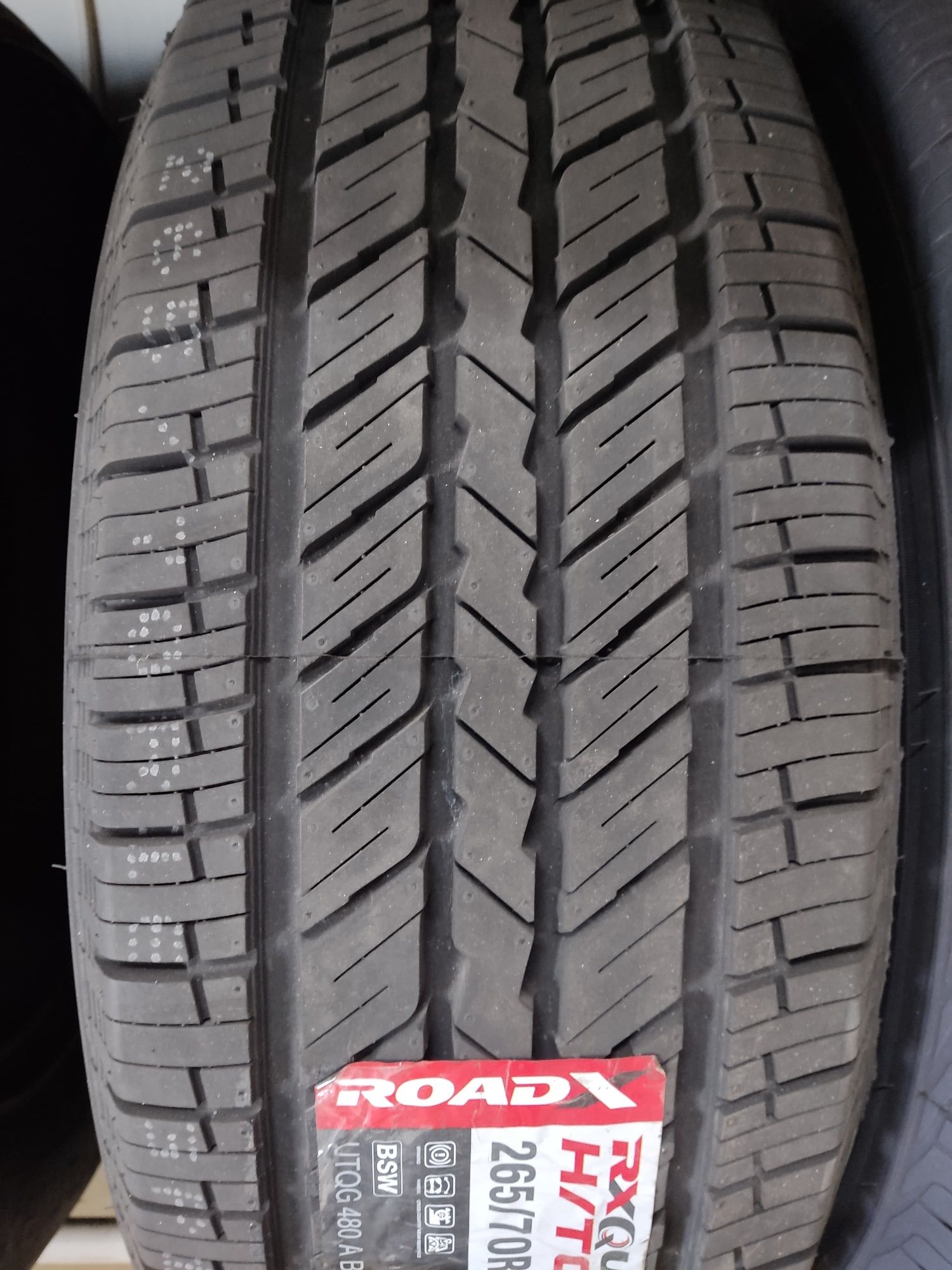 Roadx 265/70R16 H/T01