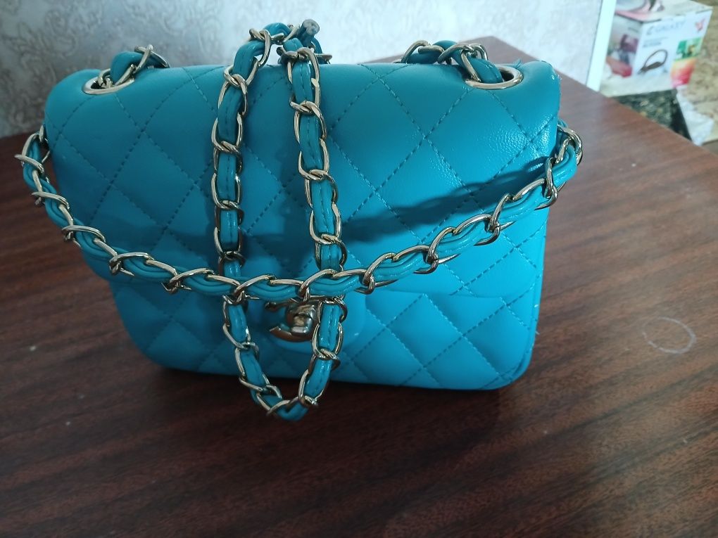 Продам сумочки женские и сетки