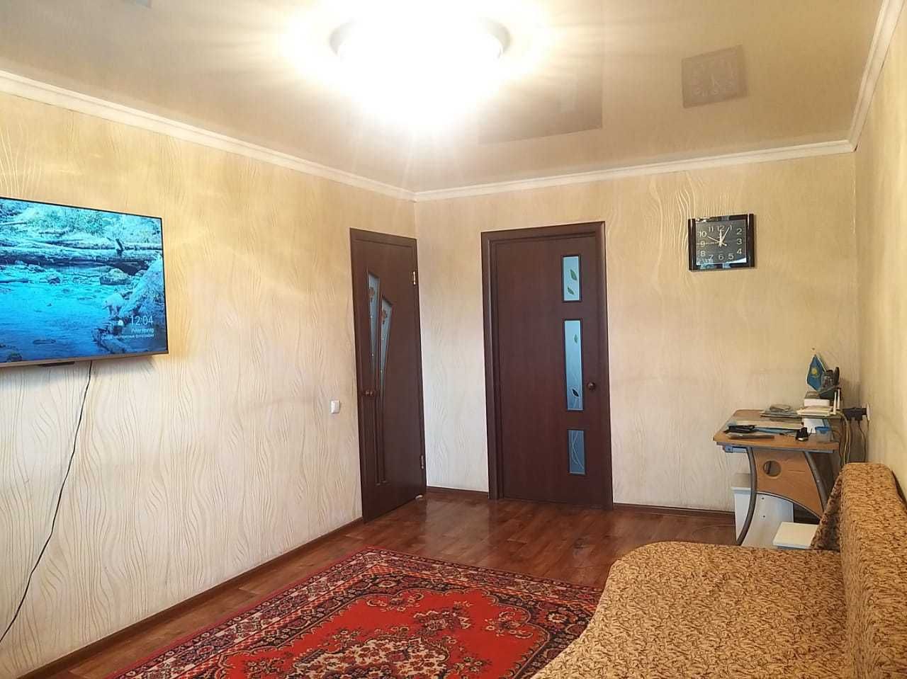 Продам 2-комнатную квартиру 18-микр Не в залоге!!! Торг!!!