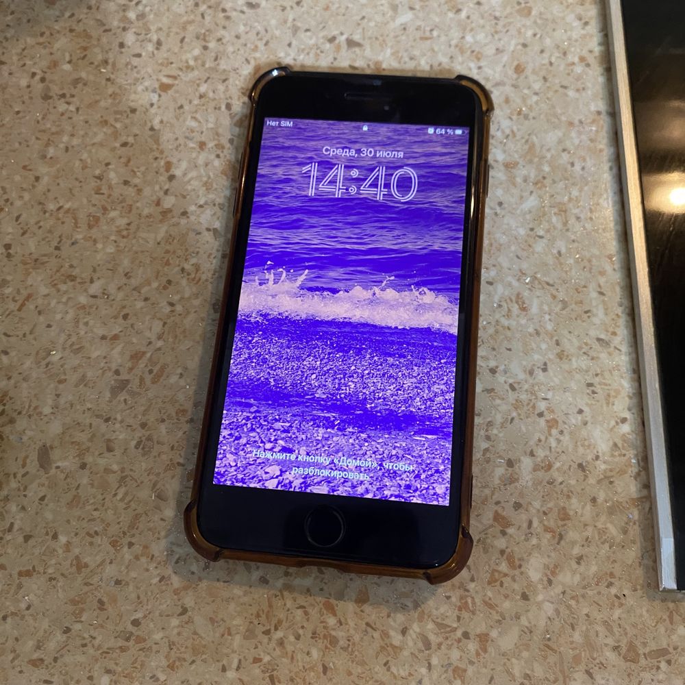 Продаю Айфон 8 plus,Память-128 .Цена 45:000тыс .В хорошем состояние .