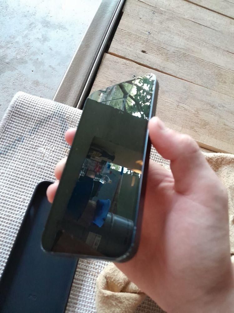 Iphone 13 128гб.