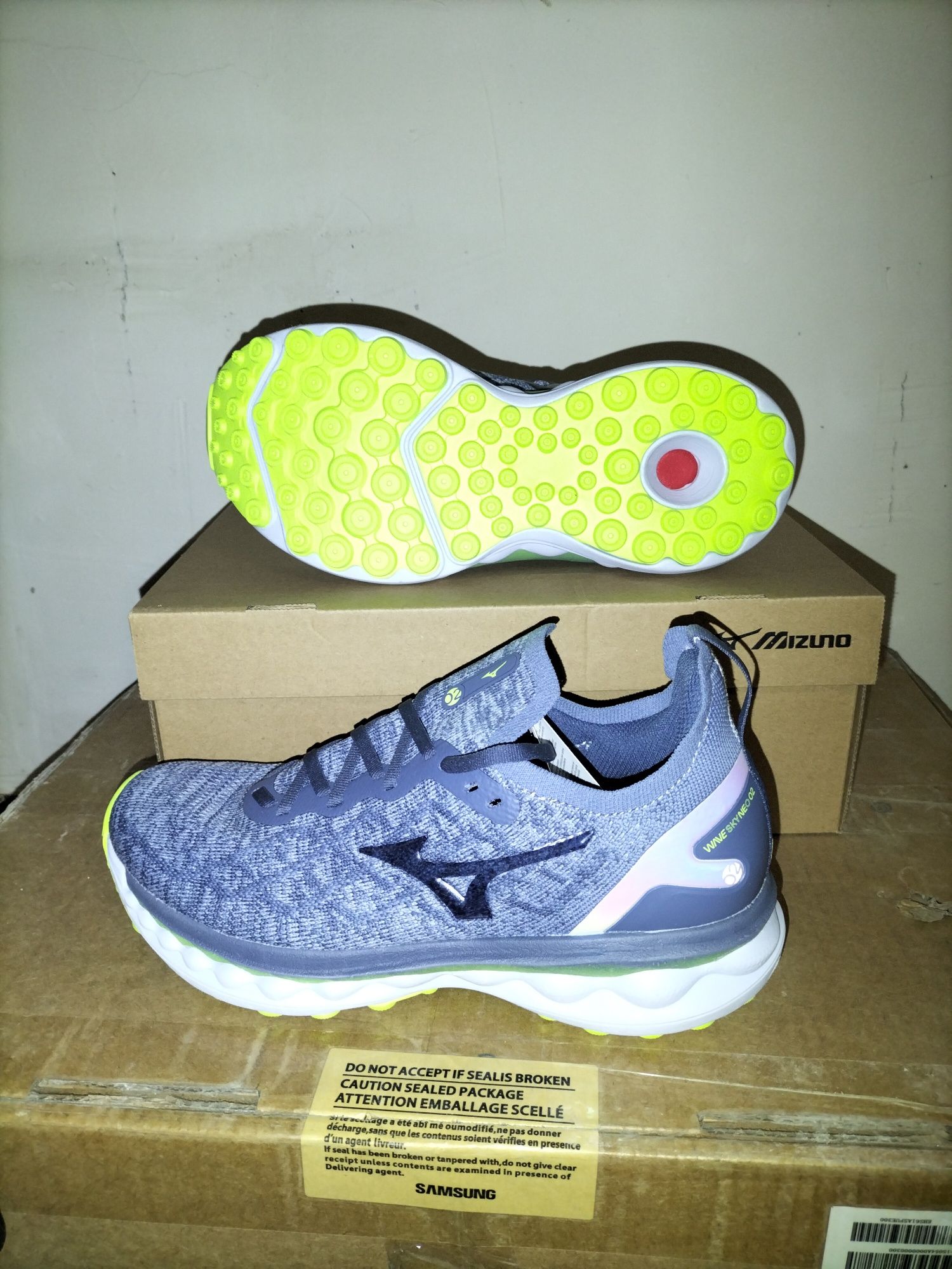 Кроссовки MIZUNO, качества супер
