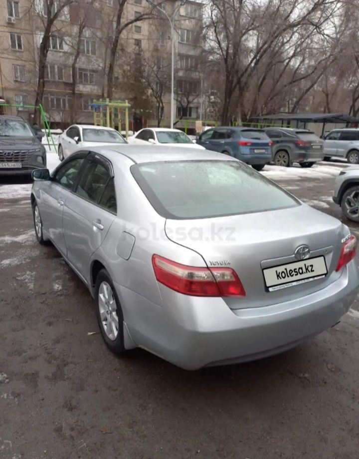 Toyota camry 40-ка