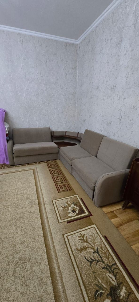 Продам диван раскладной.