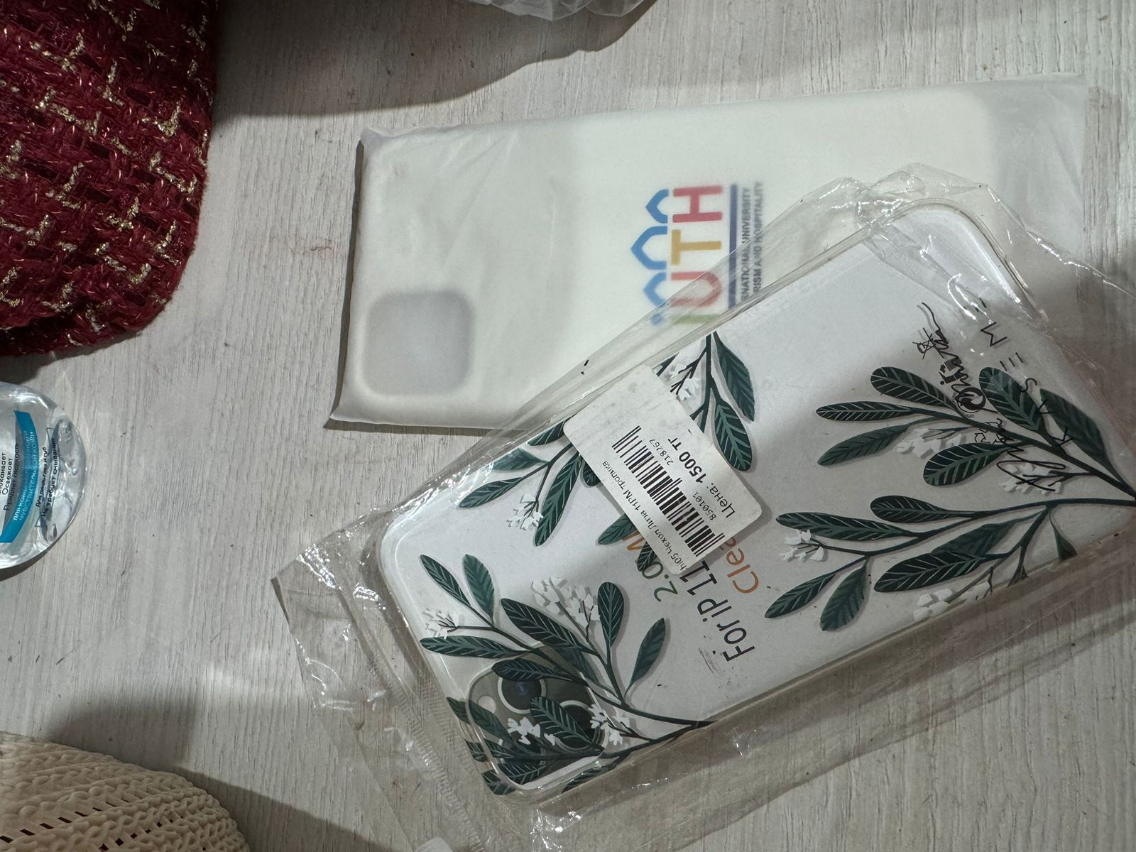 Чехлы на iPhone 11 про макс