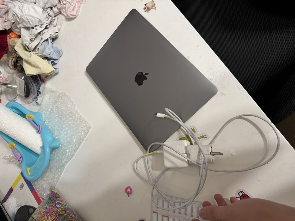 Срочно! Macbook m1, 8/256