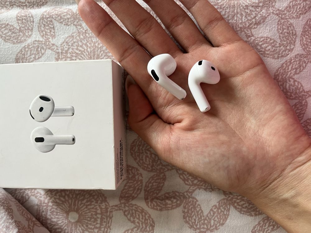 AirPods 4 (оригинал).