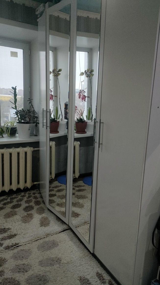 Продам спальный гарнитур+матрас