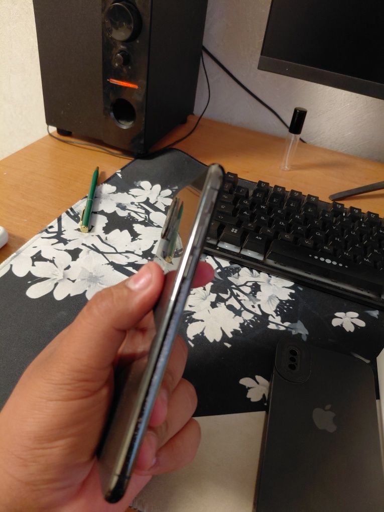 Продам айфон xs 64gb