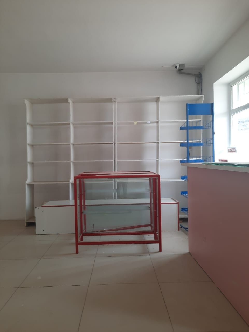 Полки для магазина