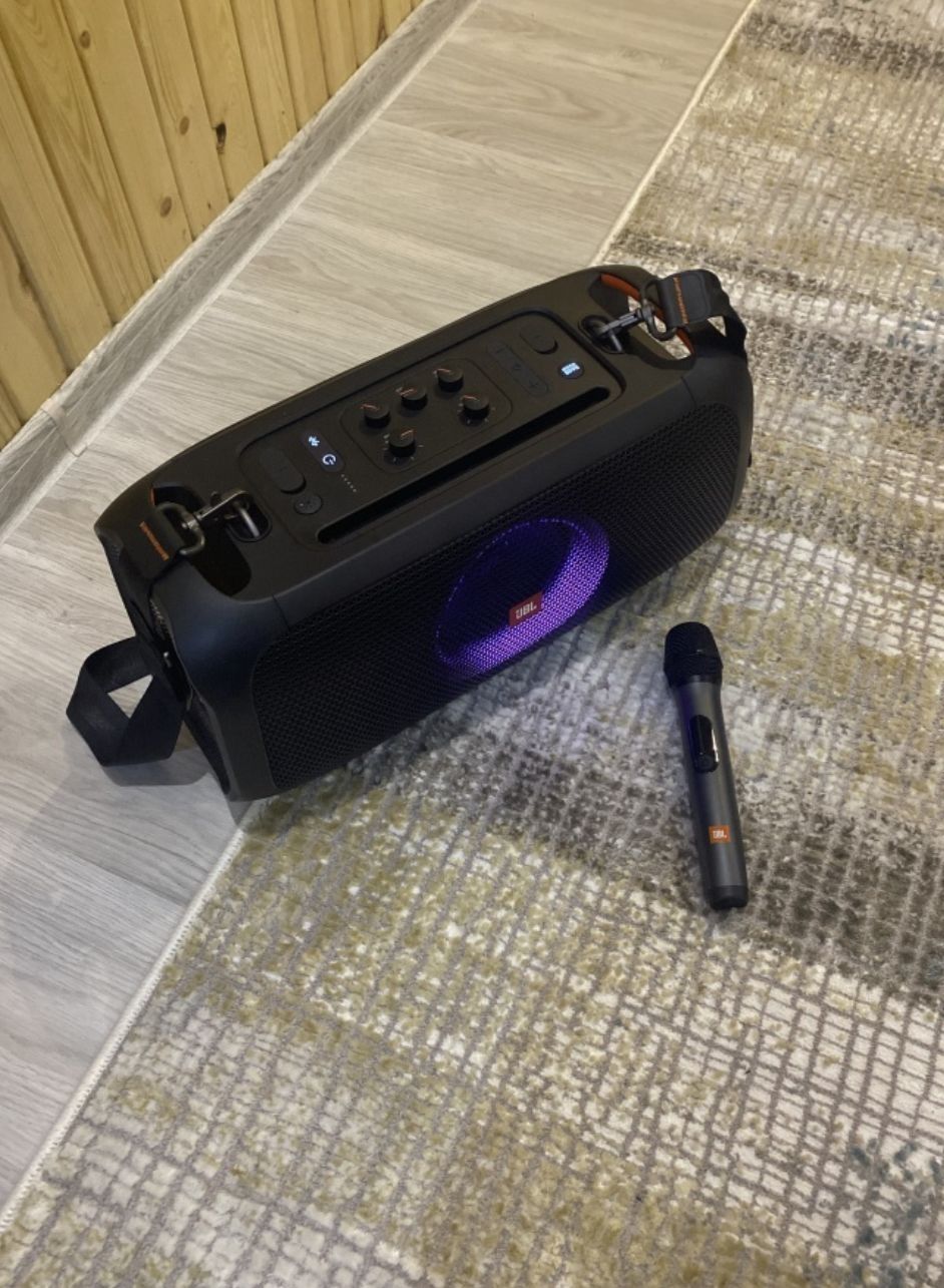 Продается портативная колонка JBL PartyBox On - The - GO +2 микрофона