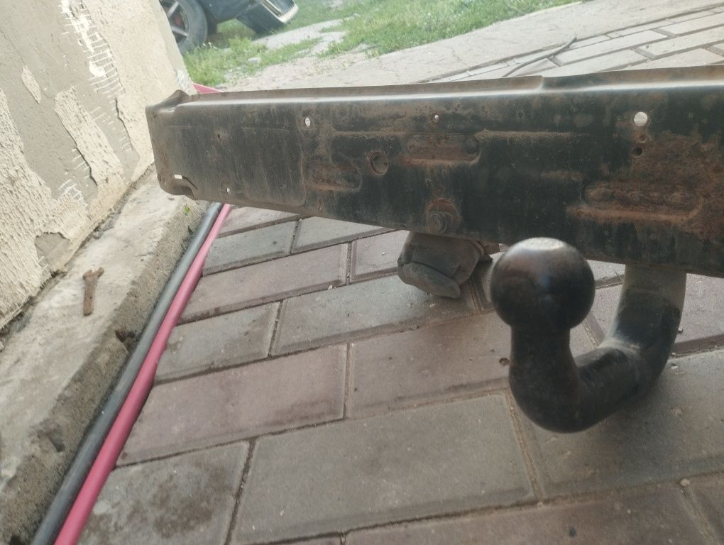 Фаркоп Мерседес 190Е
