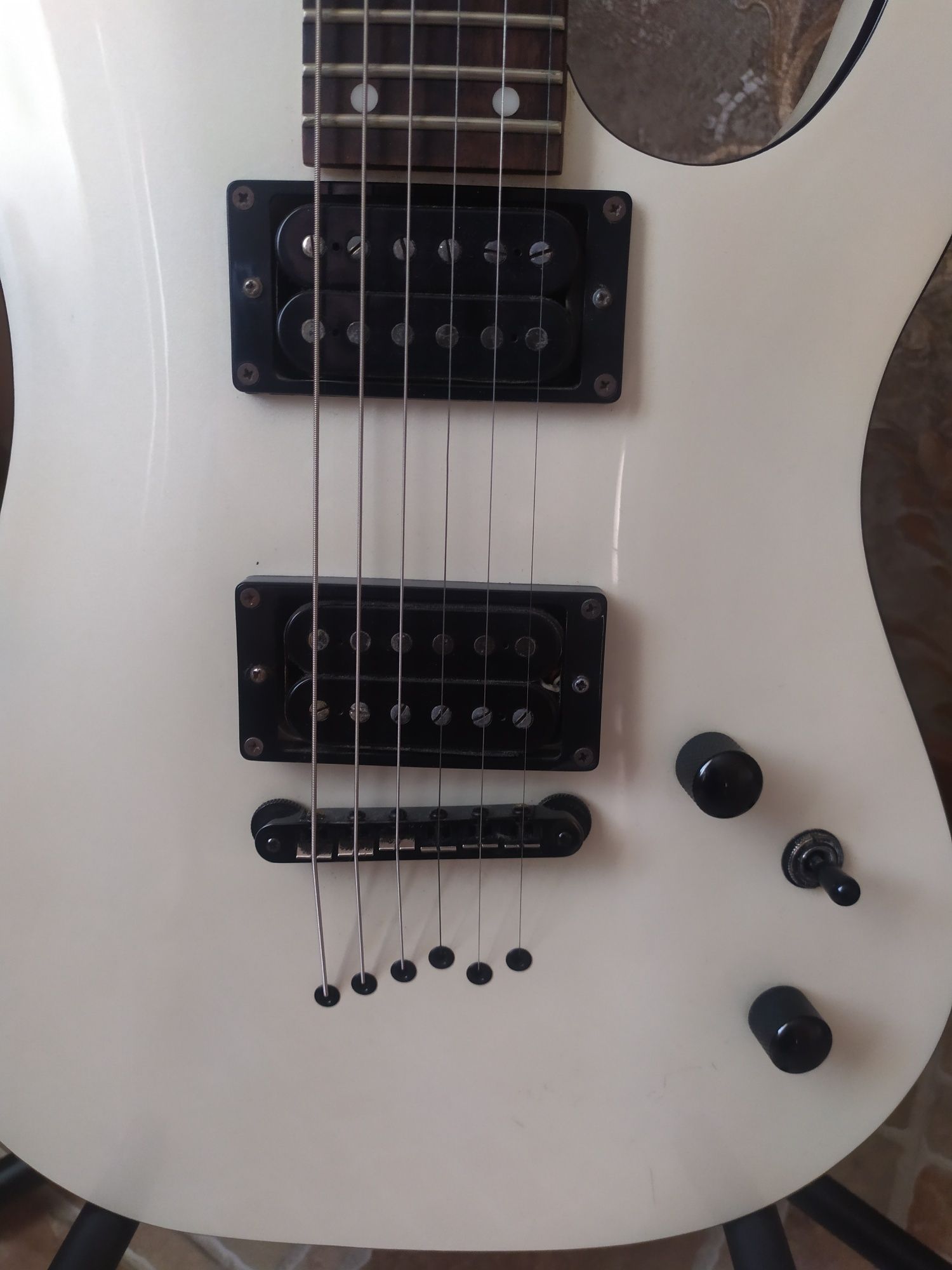 ...Cort KX 5 ...