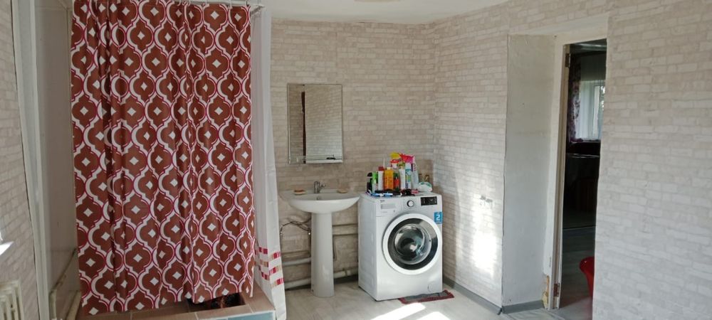 Продаю дом с базой под скот