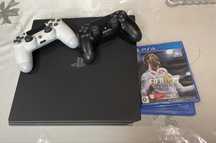 СРОЧНО PS4 pro с играми