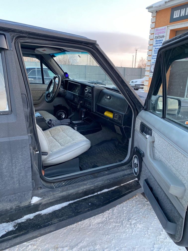 Продам jeep cherokee