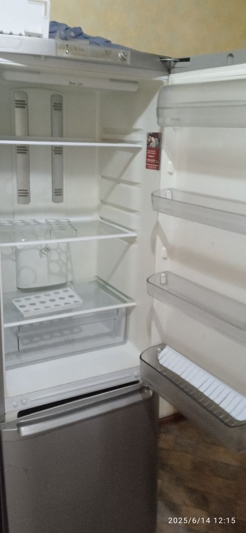 Холодильник Ariston Hotpoint