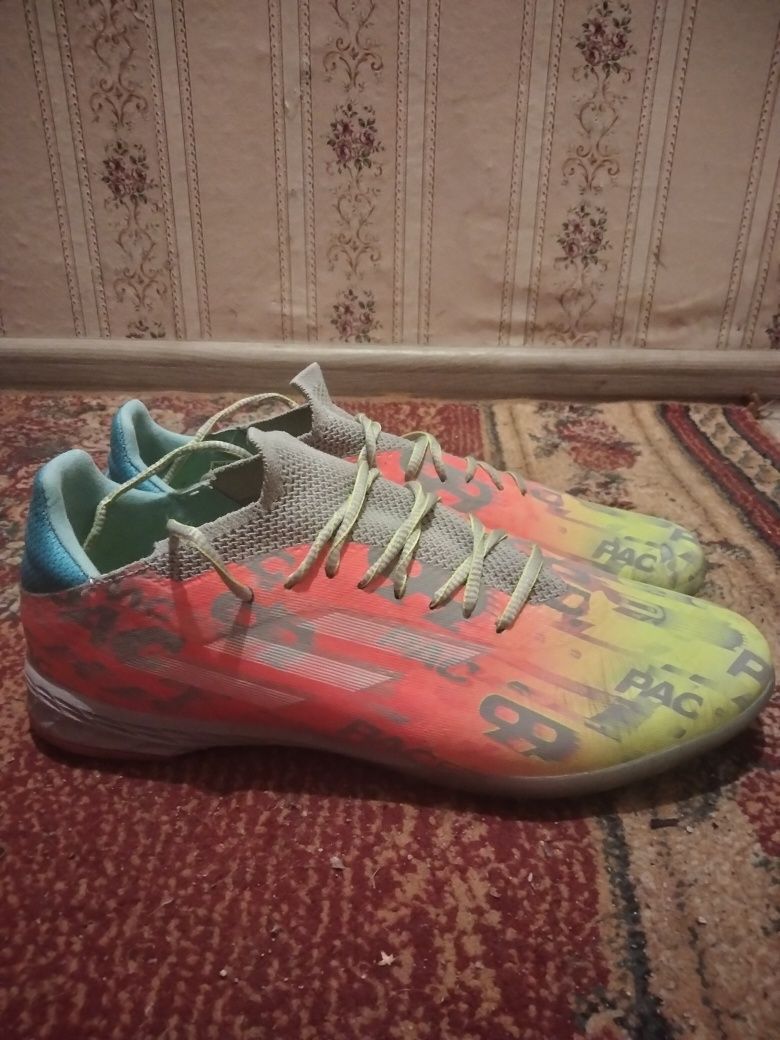 Сараконожки Adidas x