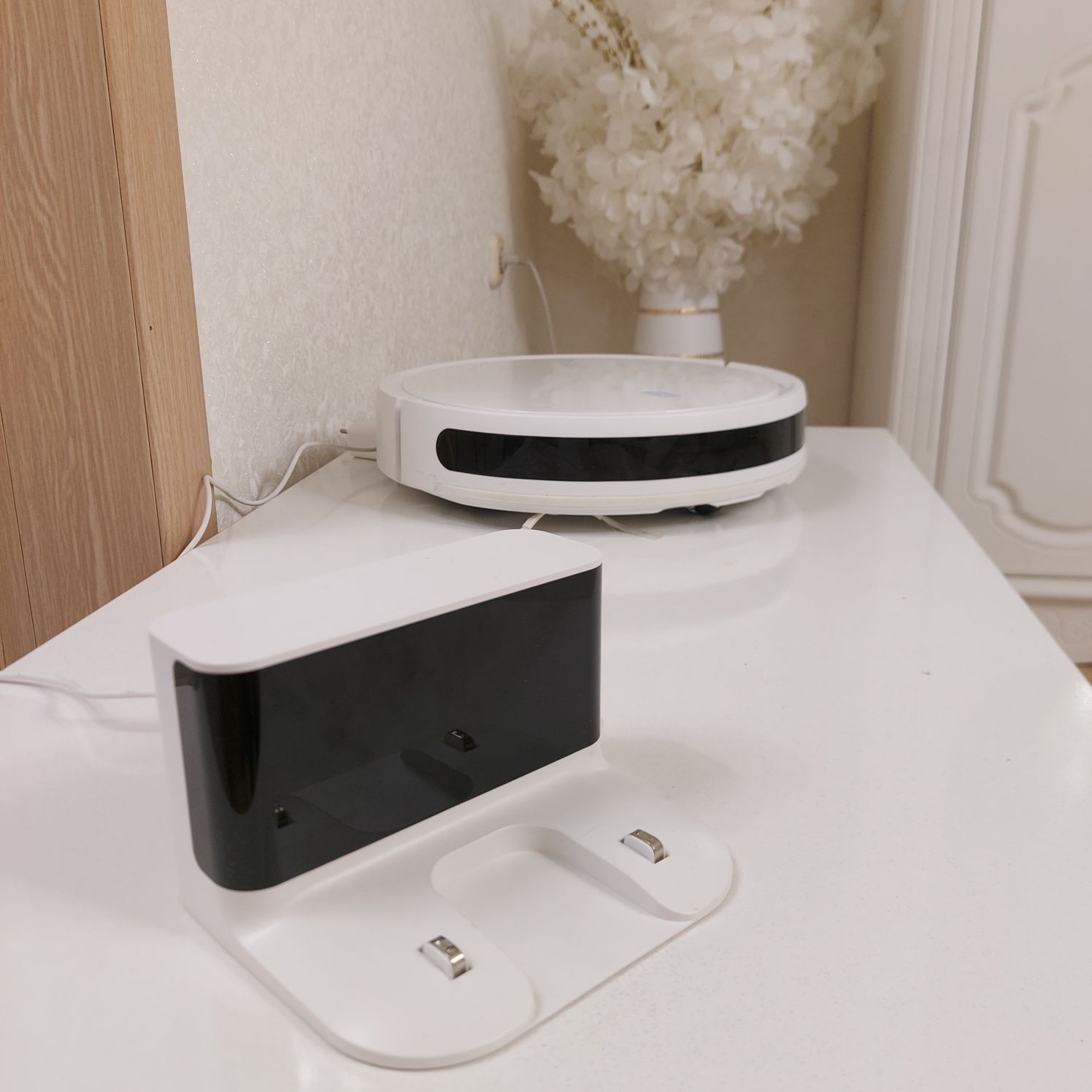 Робот пылесос Xiaomi Robot Vacuum E10, Умная уборка, Как новый