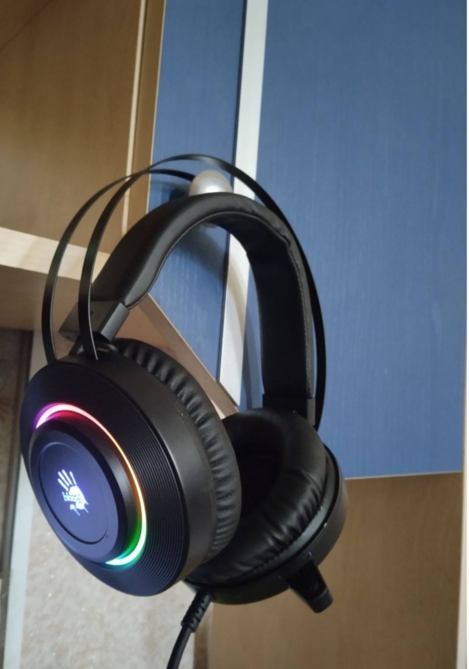Продам игровые наушники