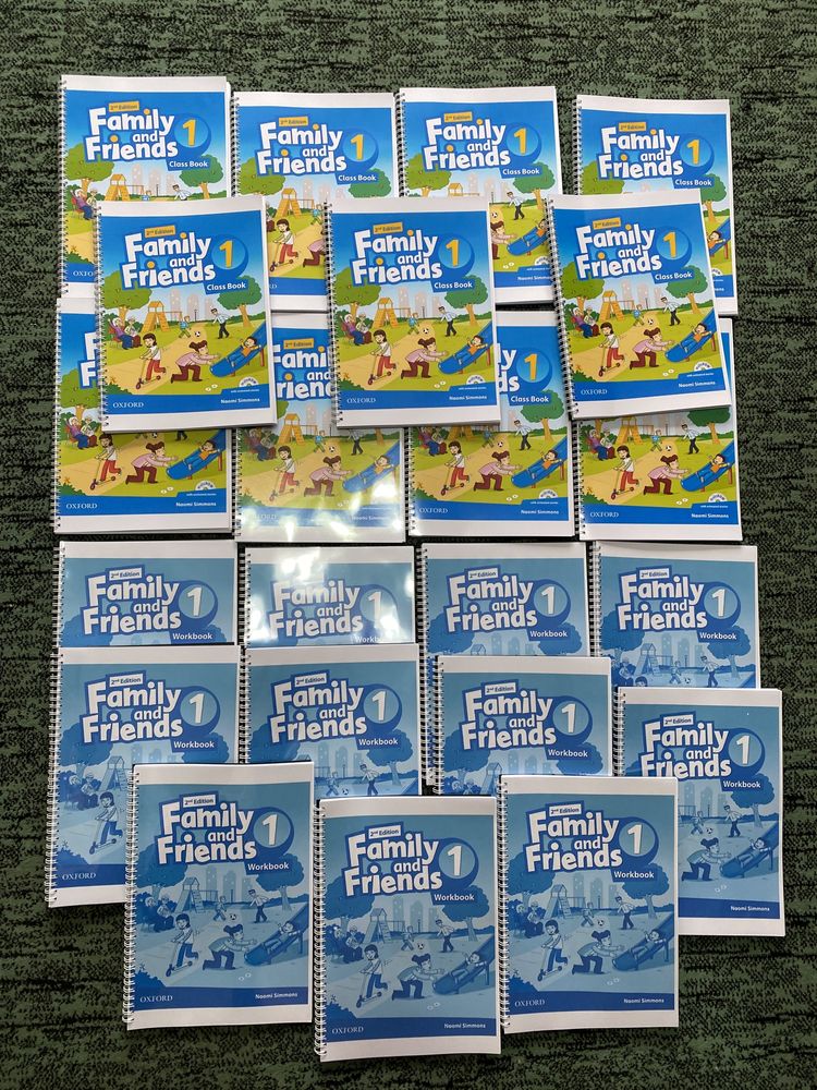 english file,family and friends,headway,solutions продаем