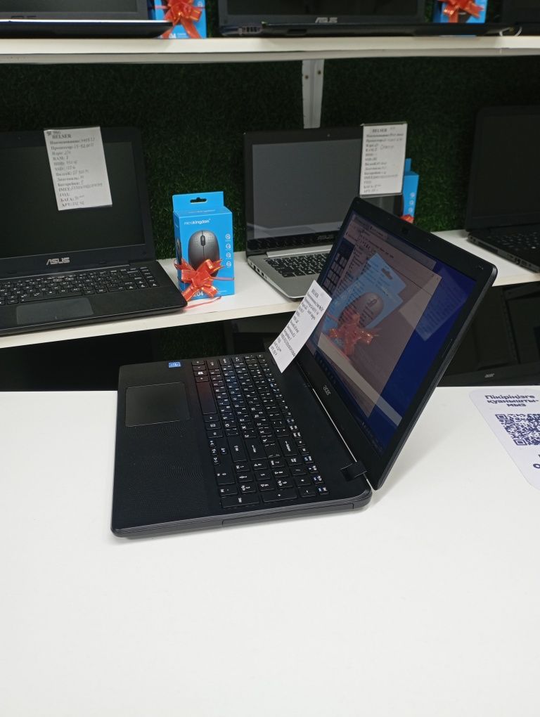 Бюджетный ноутбук для работы и учебы  детей Acer ES1 Celeron 2957U