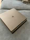 Play Station 4 Slim