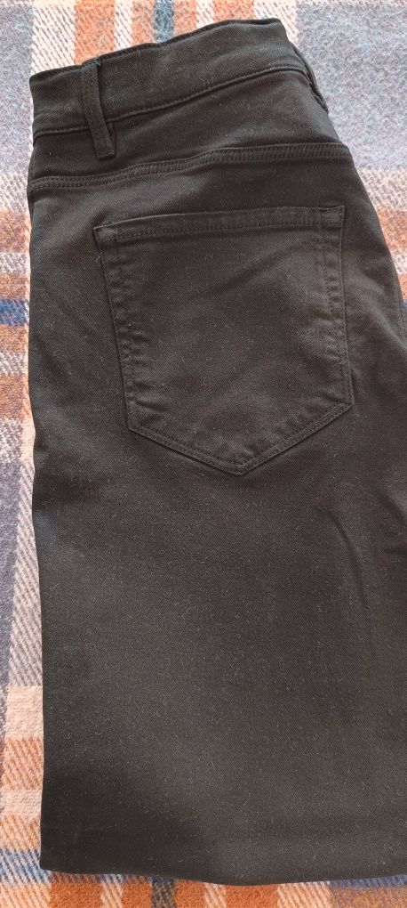 Продам джинсы Massimo Dutti