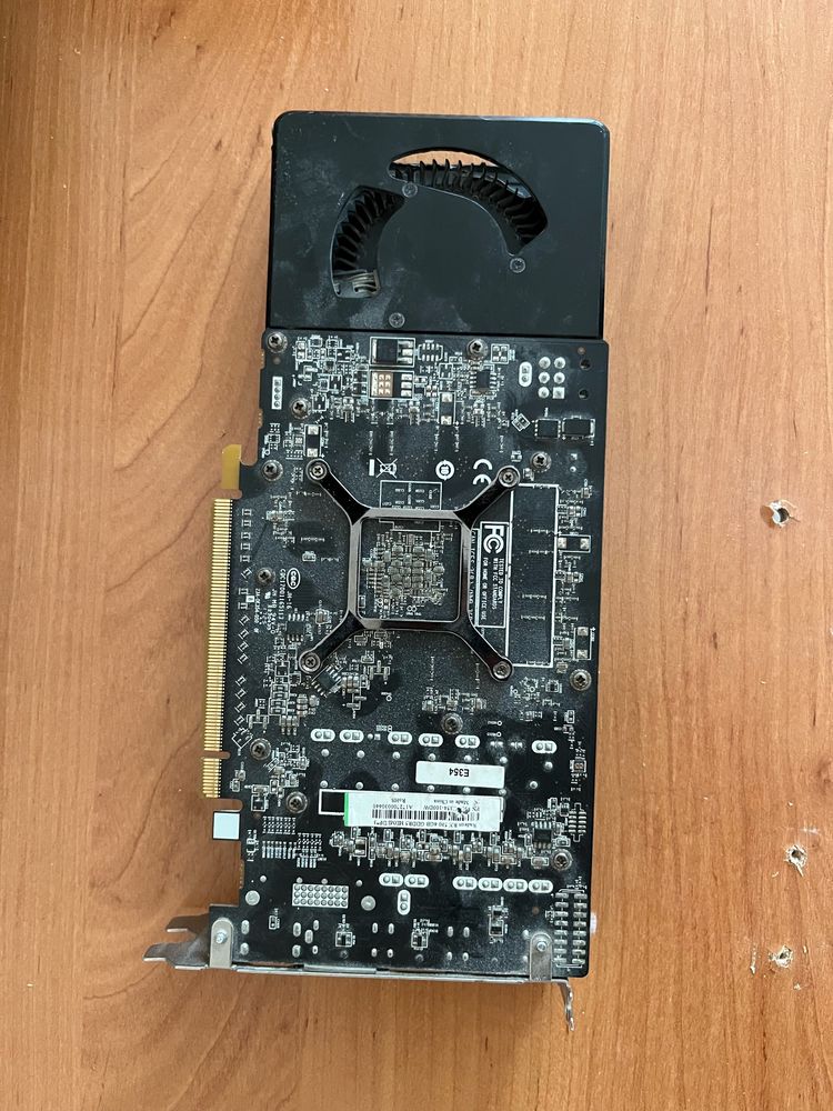 Продам видеокарту AMD Radeon, Rx580