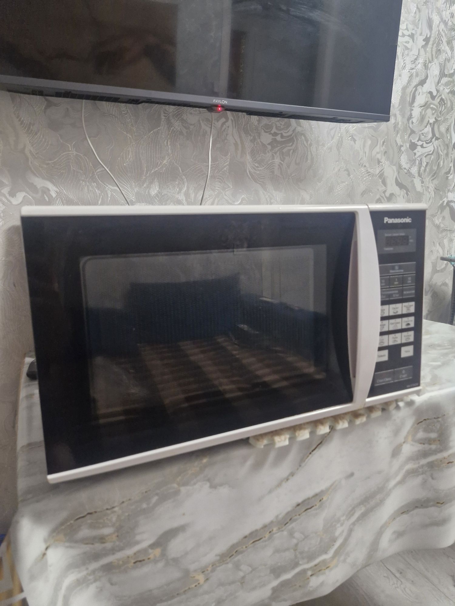 Продам микроволновку Panasonic