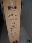 Продам LG телевизор   UHD 5K. 139 cm.
