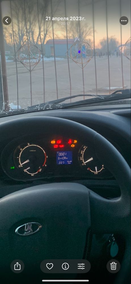 Шиток приборов приора 2