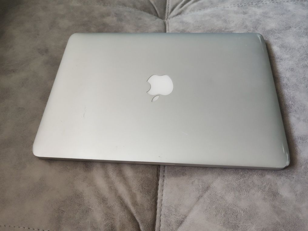 Продается Macbook Pro 13