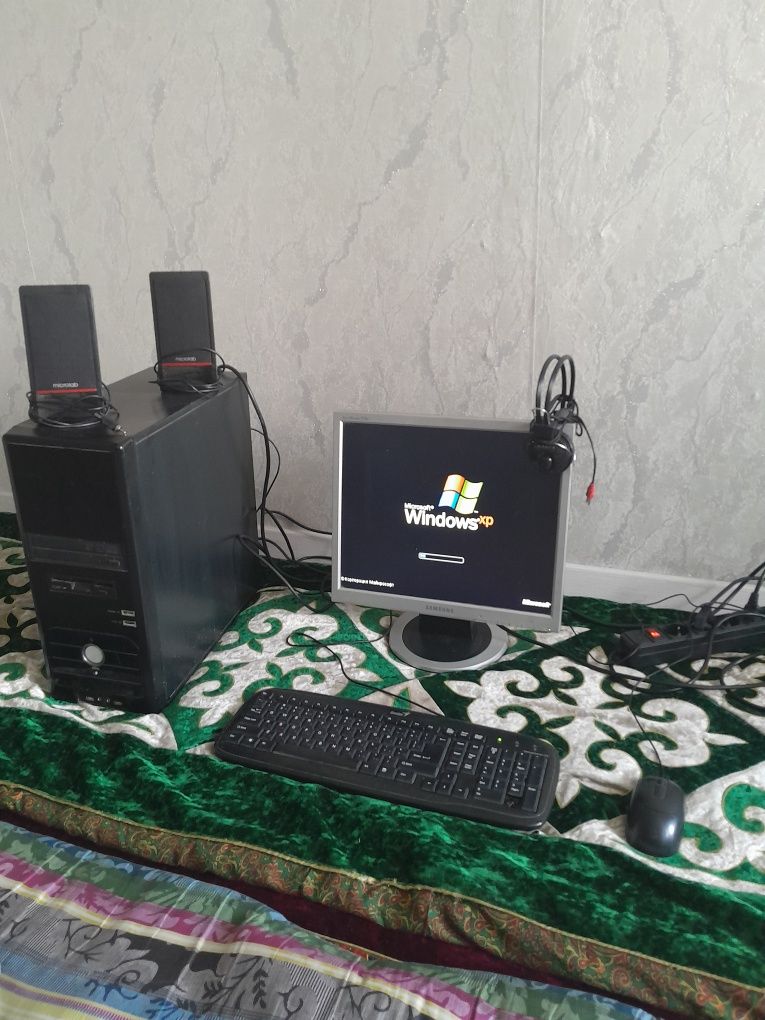 Компьютер  Samsung sync Master 713N