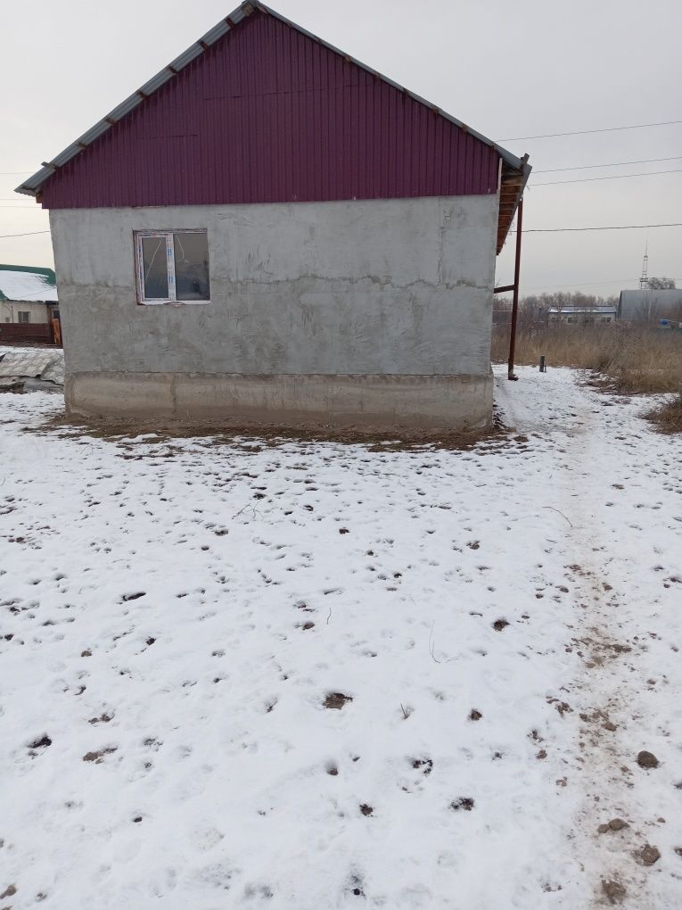 Дом продается ближе на городу 71 Разезд