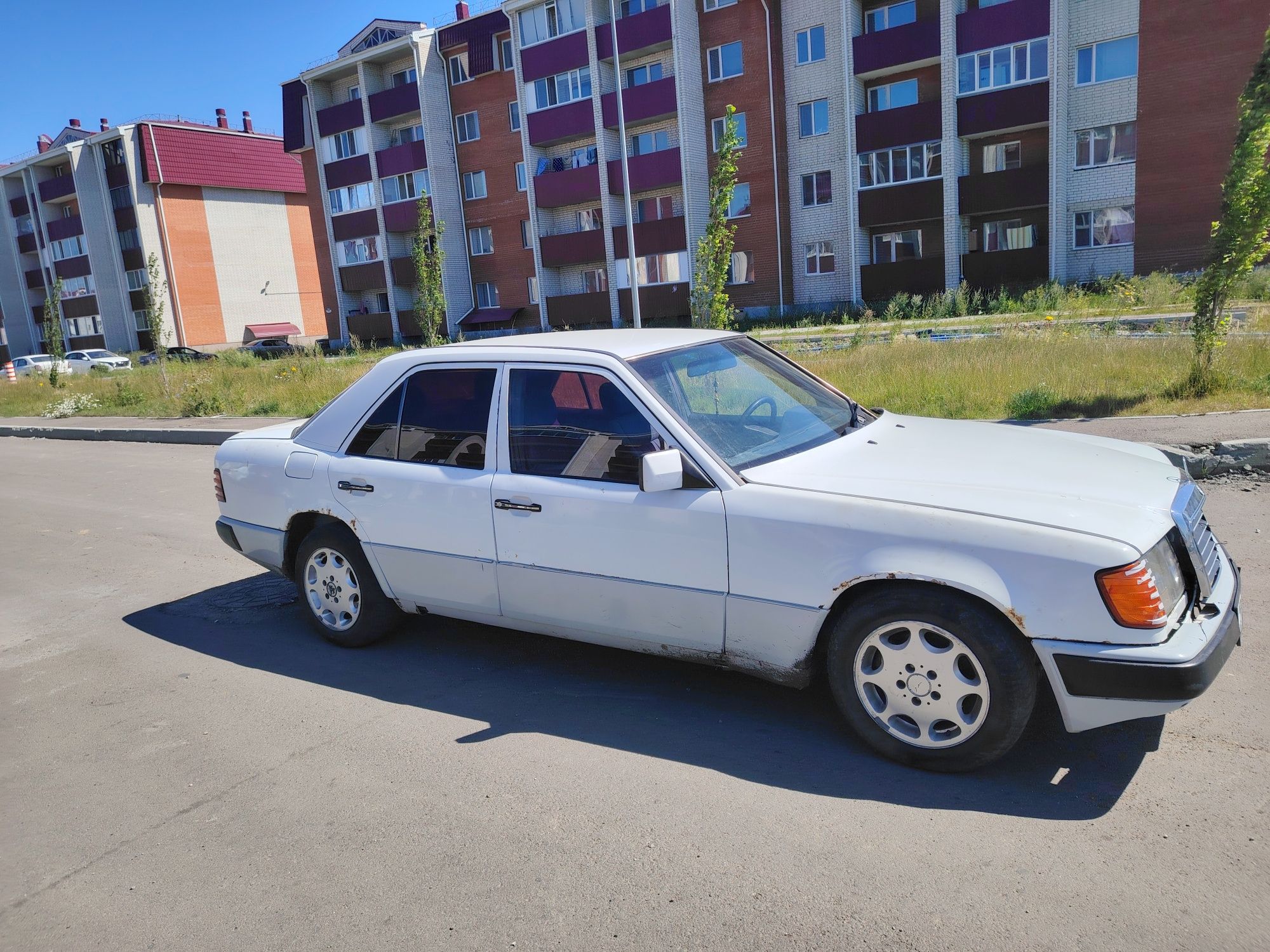 Продам мерседес 124