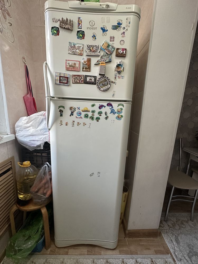 Срочно холодильник