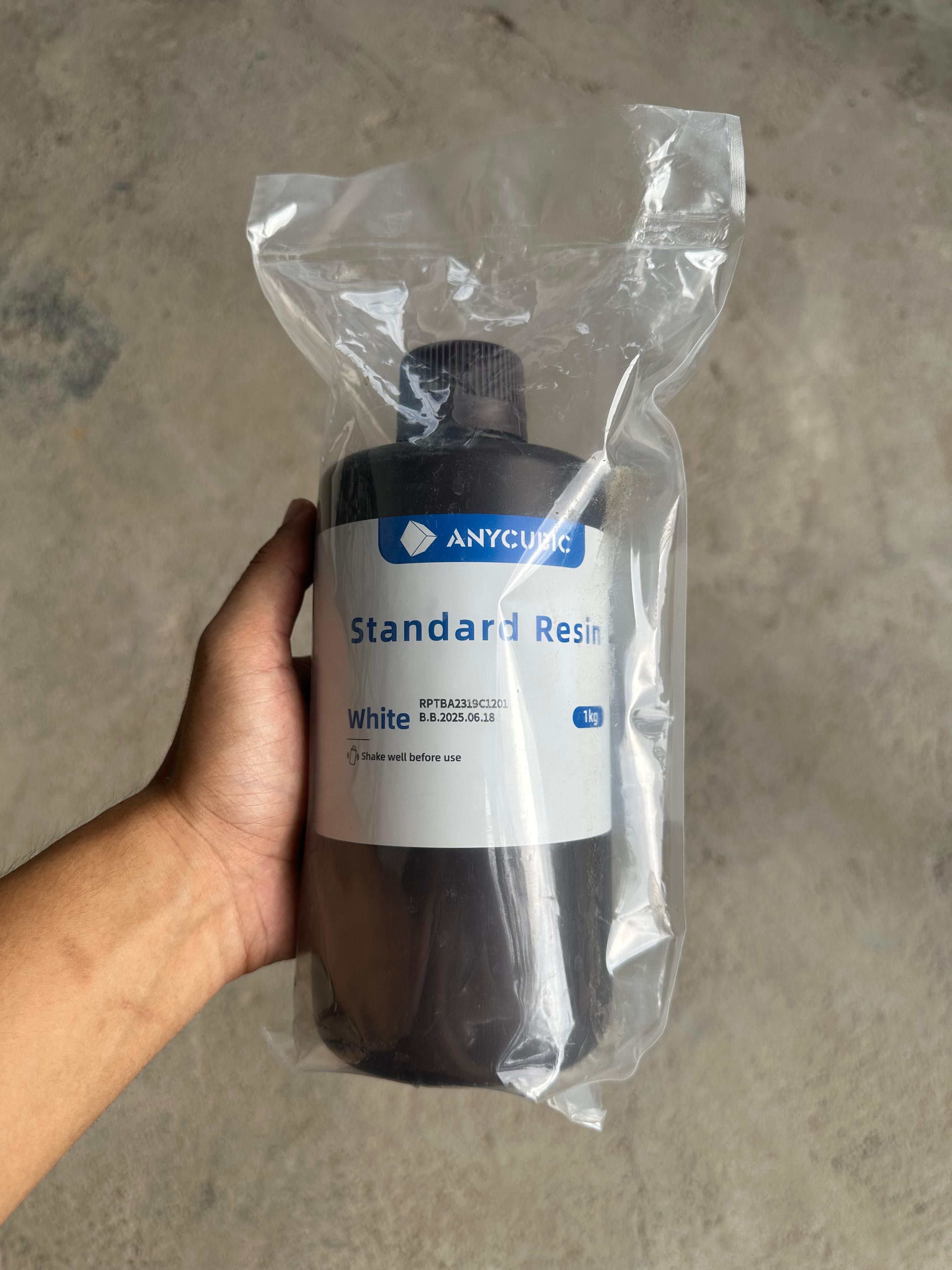 Продаю смолу Anycubic Standard Resin White