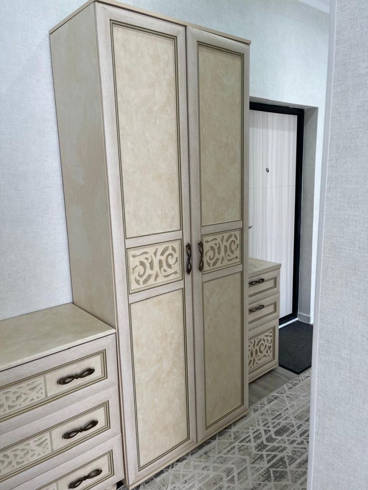 продам шкаф для прихожей