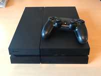 Продам ps4 с играми в отличном состоянии