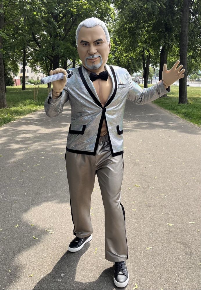 Ростовые куклы ,Поздравления ,шоу звезд,аниматоры ,костюмы,танцы.
